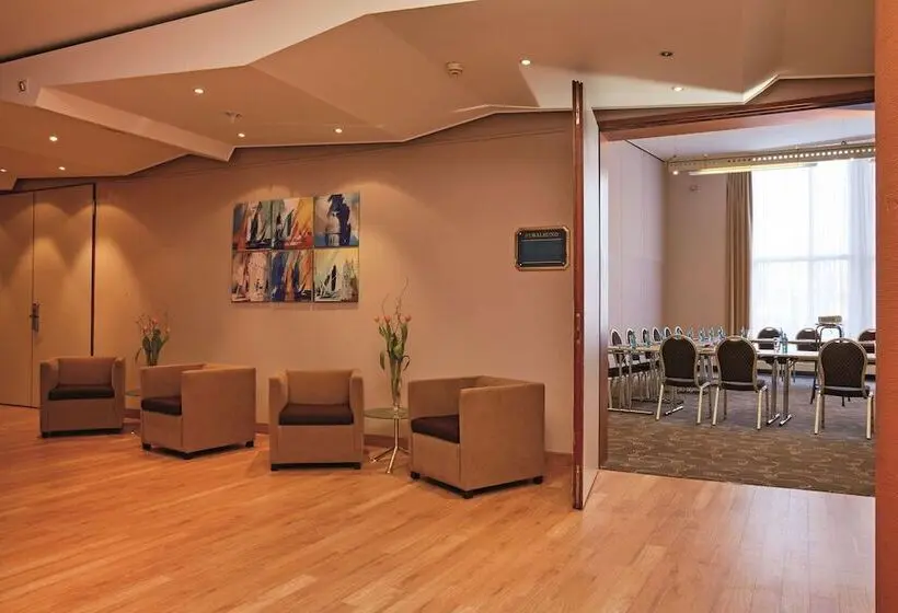 Fotos del hotel H4 Hotel Hamburg Bergedorf:  2