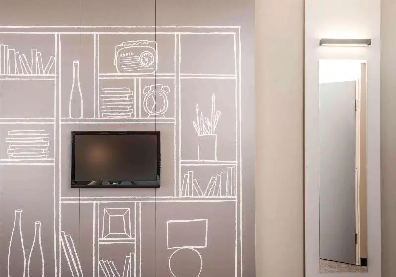 Fotos del hotel Ibis Milano Ca  Granda:  4