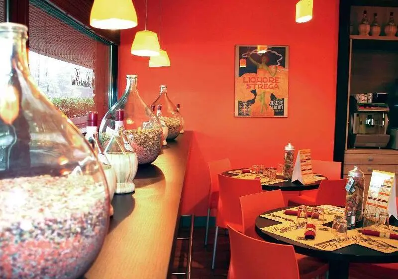 Fotos del hotel Ibis Milano Ca  Granda:  22