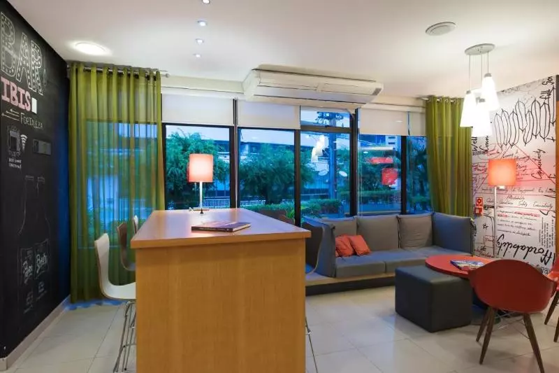 Fotos del hotel Ibis Fortaleza Praia De Iracema:  9