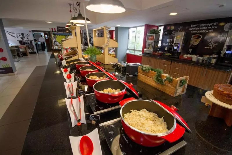 Fotos del hotel Ibis Fortaleza Praia De Iracema:  6