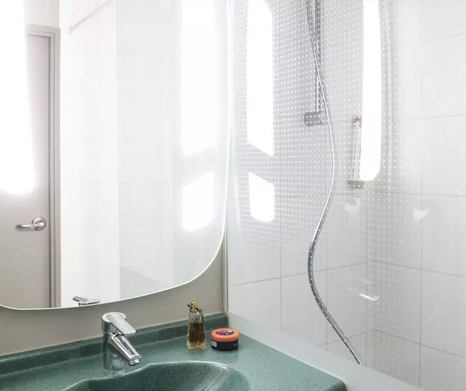 Fotos del hotel Ibis Milano Ca  Granda:  9