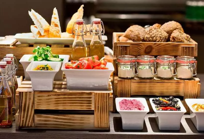 Fotos del hotel Renaissance Wien:  3