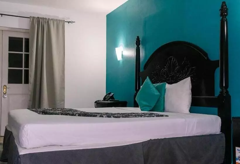 Grand Port Royal  Marina & Spa