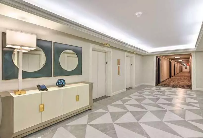 Fotos del hotel The Capital Hilton:  4