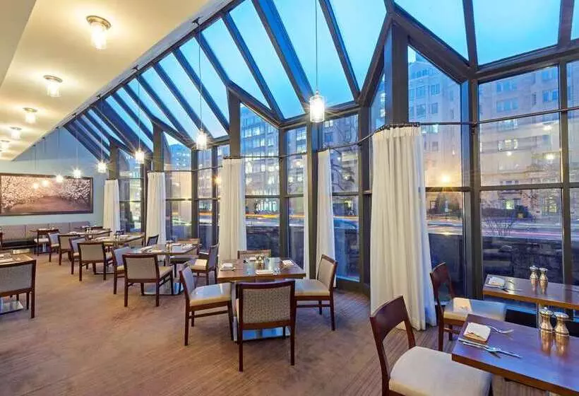 Fotos del hotel The Capital Hilton:  6