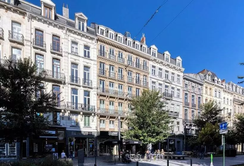 Catalonia Grand Place