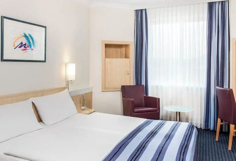 Fotos del hotel Intercityhotel Freiburg:  2