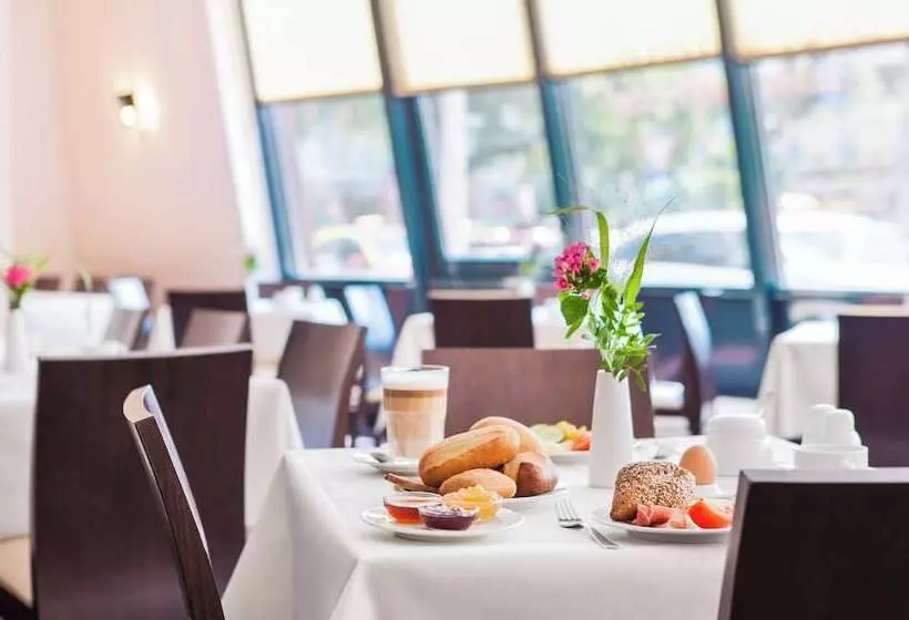 Fotos del hotel Intercityhotel Freiburg:  35