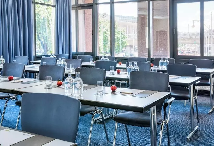 Fotos del hotel Intercityhotel Freiburg:  37