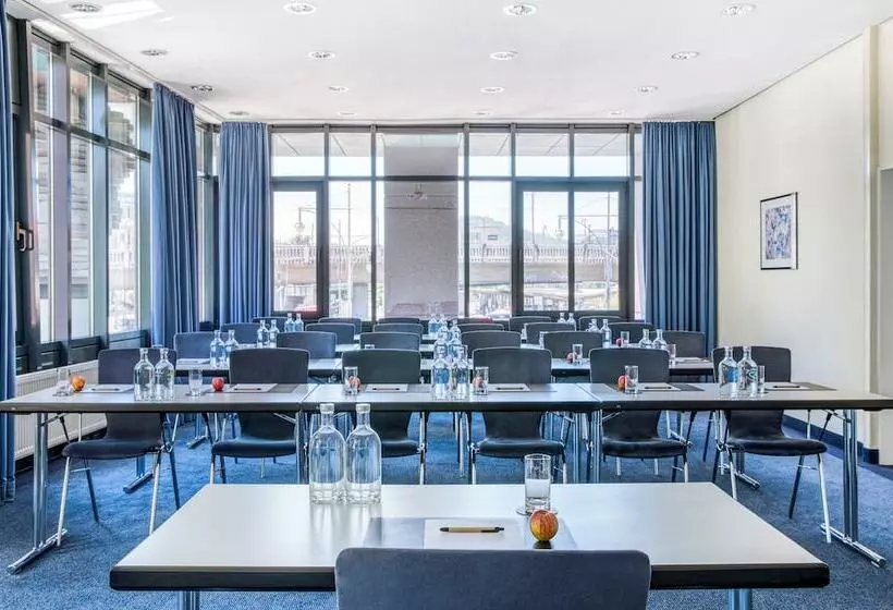 Fotos del hotel Intercityhotel Freiburg:  48