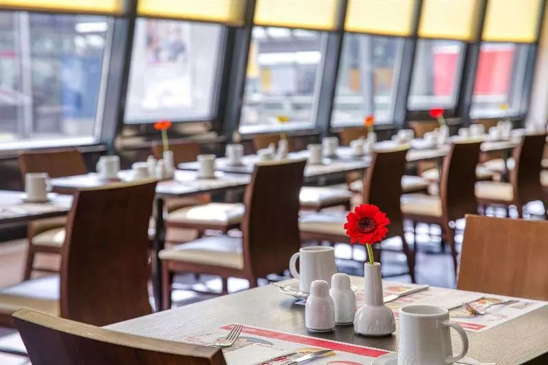 Fotos del hotel Intercityhotel Freiburg:  13