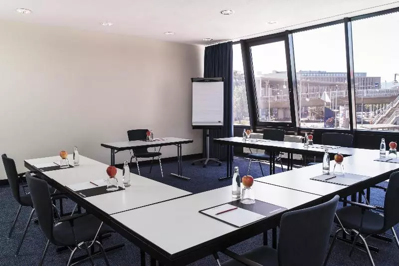 Fotos del hotel Intercityhotel Freiburg:  15