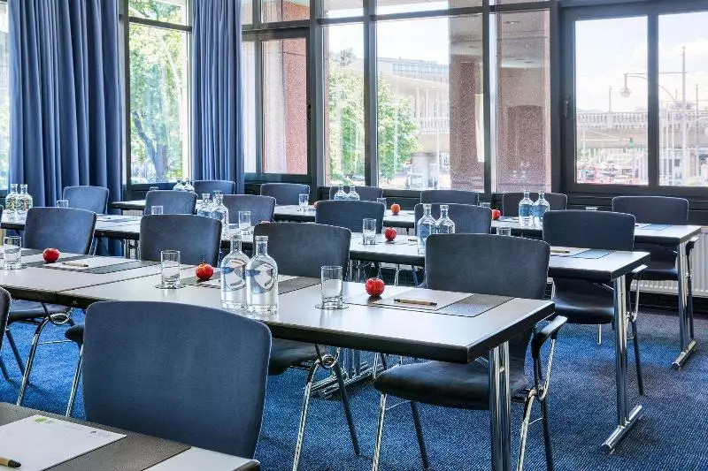 Fotos del hotel Intercityhotel Freiburg:  19