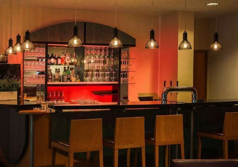 Fotos del hotel Intercityhotel Freiburg:  5