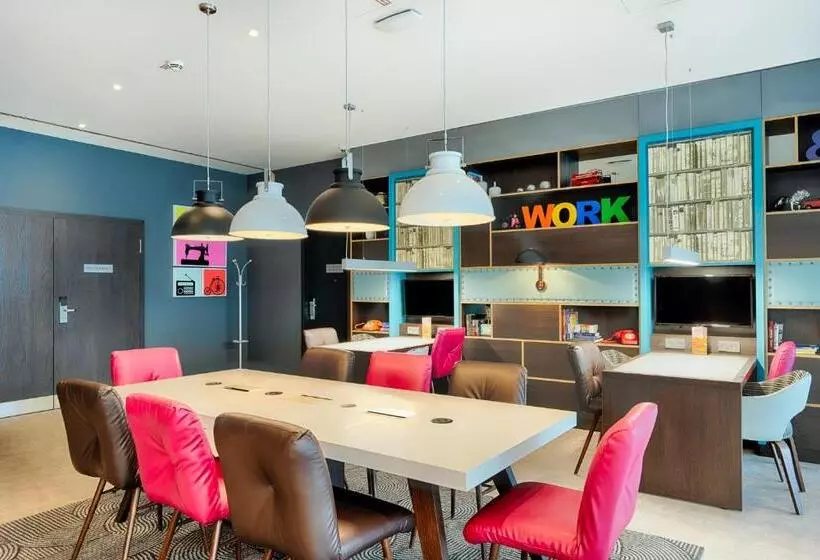 Fotos del hotel Ibis Styles Stuttgart:  2