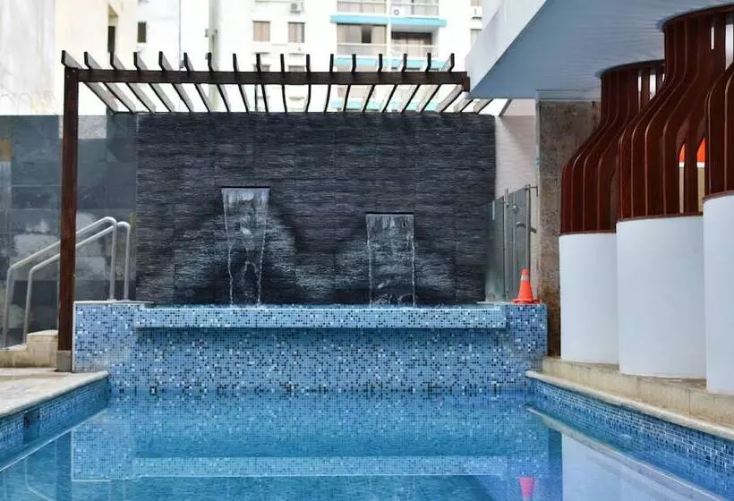 Fotos del hotel La Riviera:  19