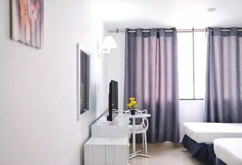 Fotos del hotel La Riviera:  9