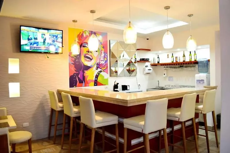 Fotos del hotel La Riviera:  12