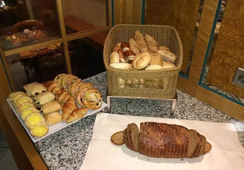 Fotos del hotel Christophe Colomb:  20