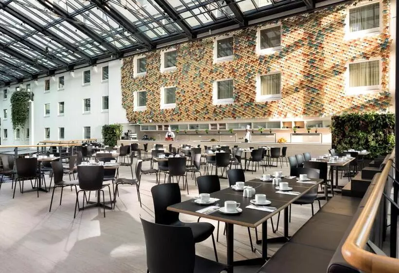 Fotos del hotel Estrel Berlin:  12