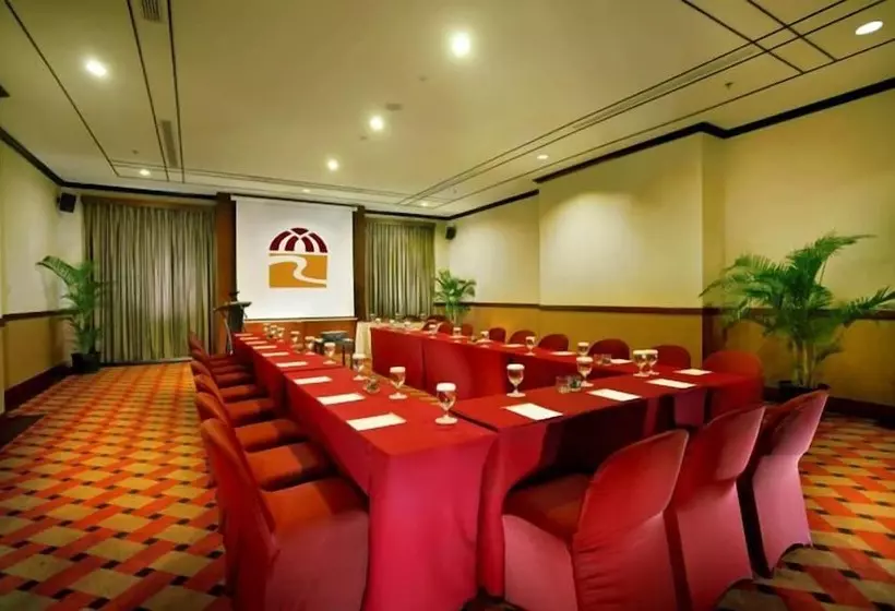 Fotos del hotel Redtop Hotel & Convention Center:  4