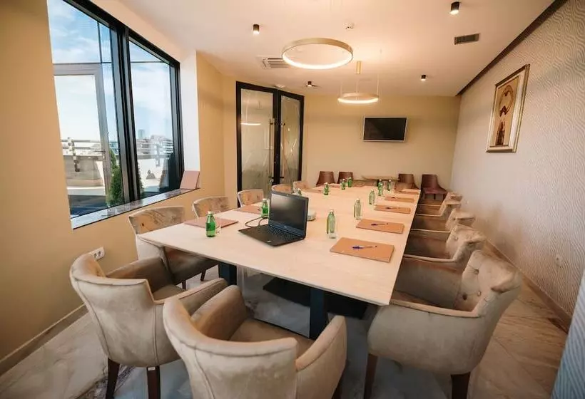 Fotos del hotel Slavija Garni:  8