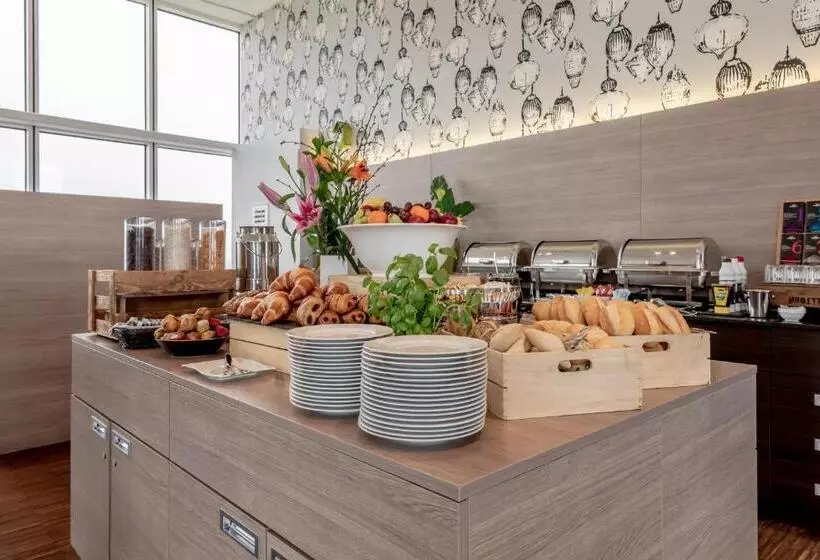 Fotos del hotel Select Hotel Berlin Spiegelturm:  24