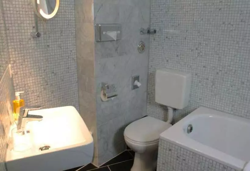 Fotos del hotel Alfa:  17