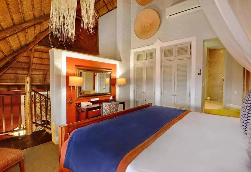 Victoria Falls Safari Lodge