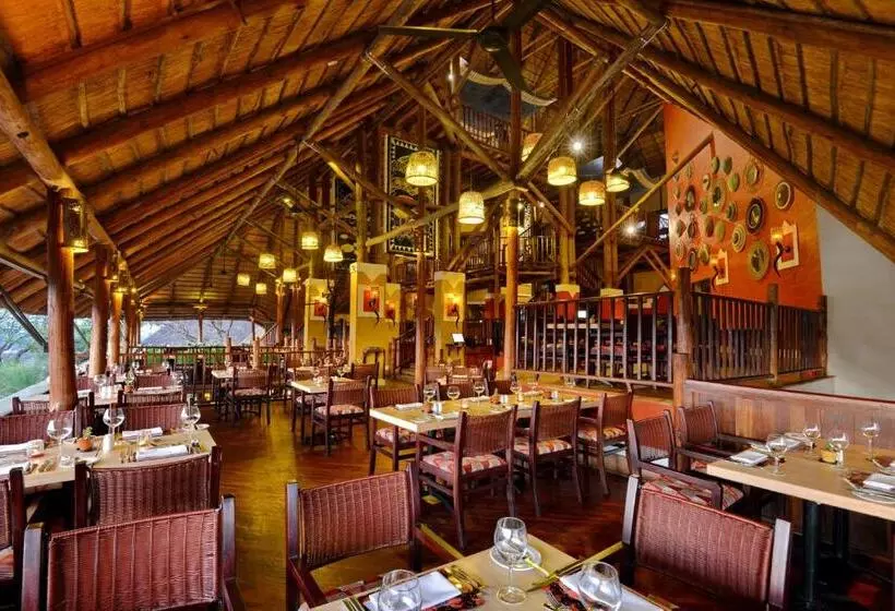 Fotos del hotel Victoria Falls Safari Lodge:  2