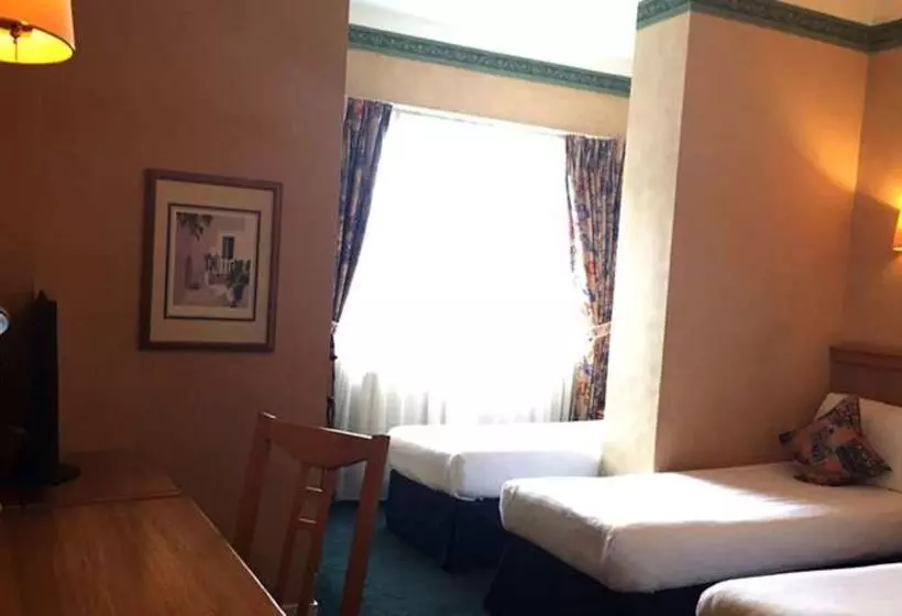 Fotos del hotel Berjaya Eden Park London:  23