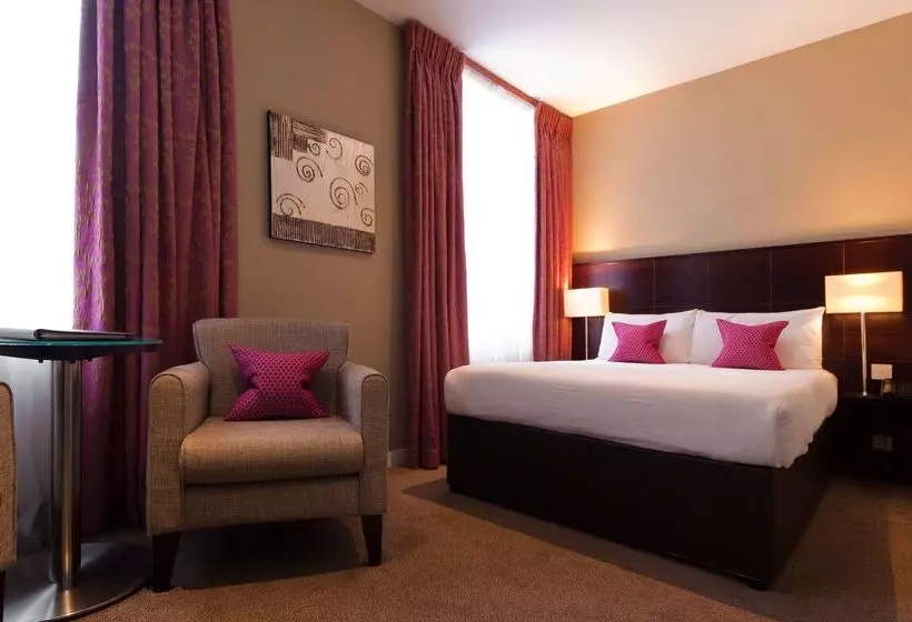 Fotos del hotel Berjaya Eden Park London:  12