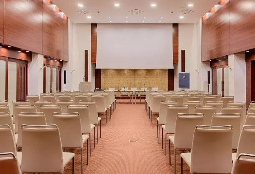 Fotos del hotel Nh Firenze:  58