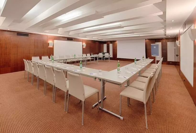 Fotos del hotel Nh Firenze:  60