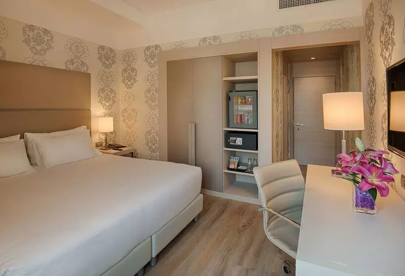 Fotos del hotel Nh Firenze:  2