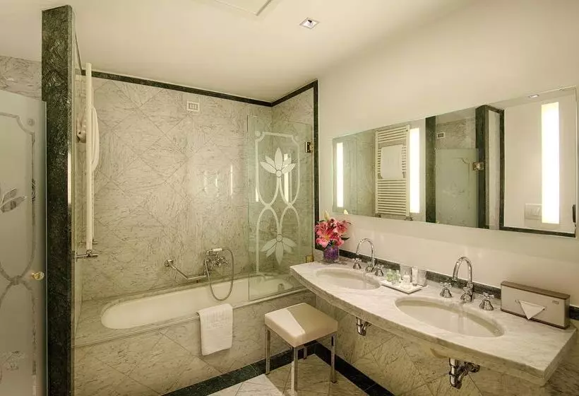 Fotos del hotel Nh Firenze:  76