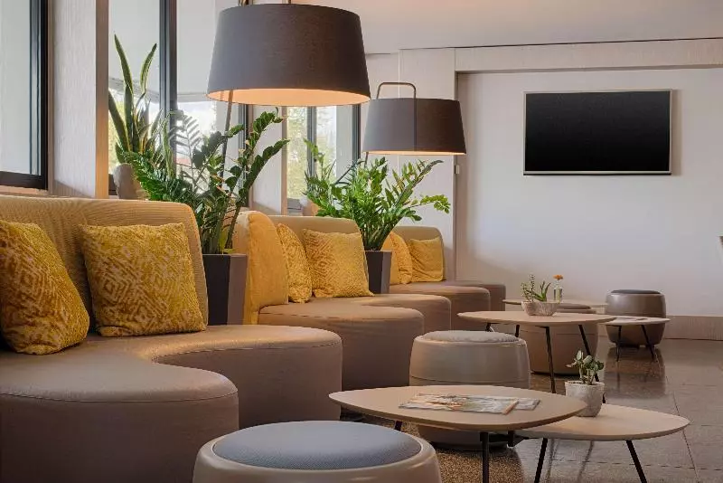 Fotos del hotel Nh Firenze:  89