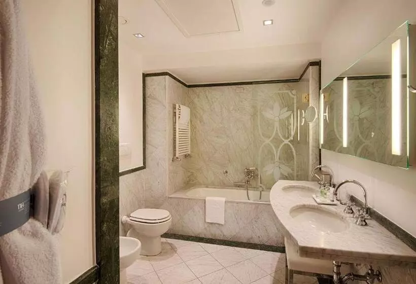Fotos del hotel Nh Firenze:  78