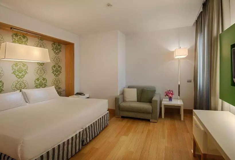 Fotos del hotel Nh Firenze:  6