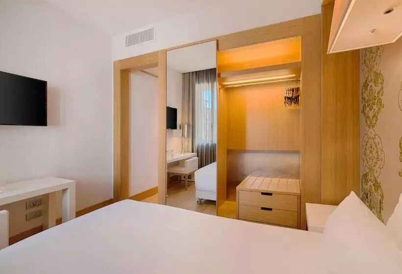 Fotos del hotel Nh Firenze:  3