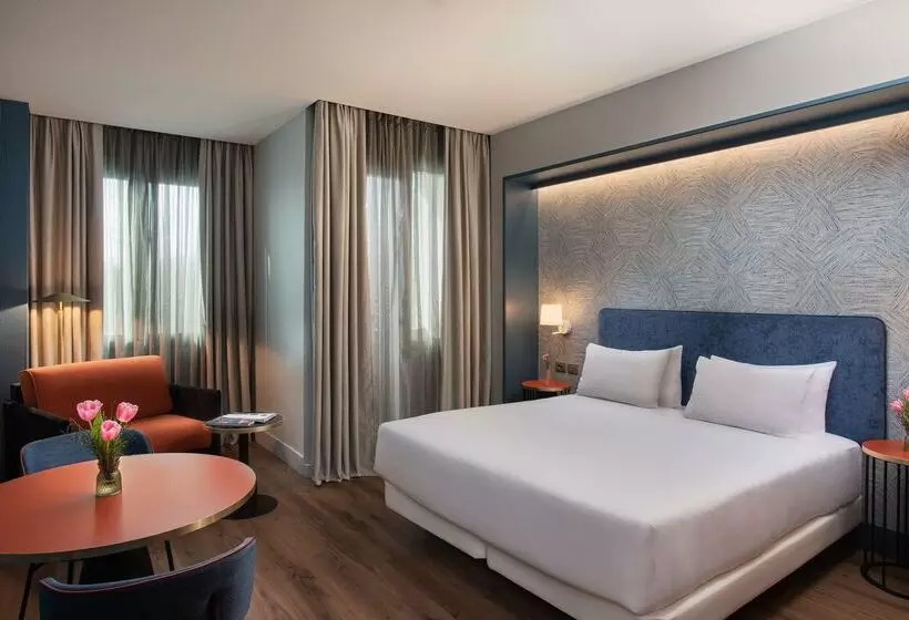 Fotos del hotel Nh Firenze:  8