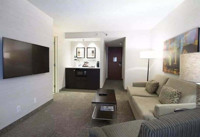 Cambridge Suites Hotel  Toronto