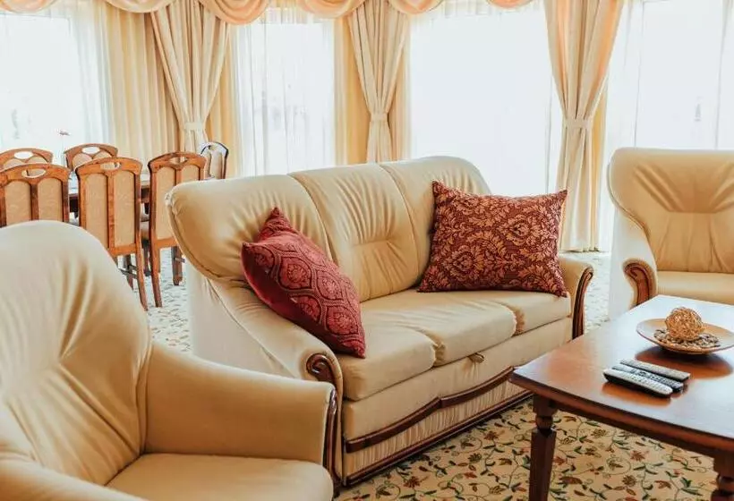 Fotos del hotel Korona Wellness, Rendezvény és Borszálloda:  11