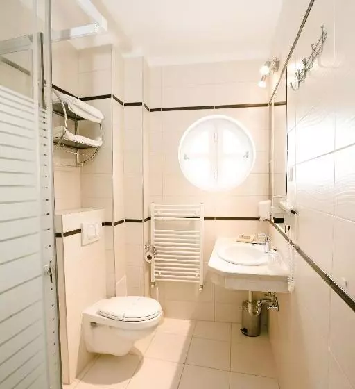 Fotos del hotel Korona Wellness, Rendezvény és Borszálloda:  8