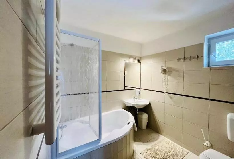 Fotos del hotel Korona Wellness, Rendezvény és Borszálloda:  19