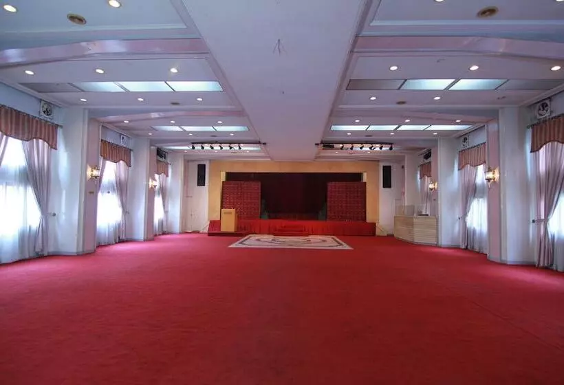 Fotos del hotel Supreme:  4