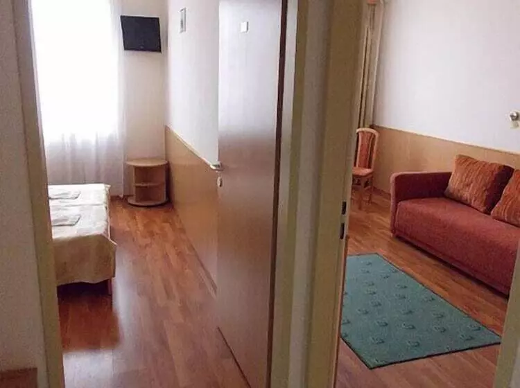 Fotos del hotel Zuglo:  19