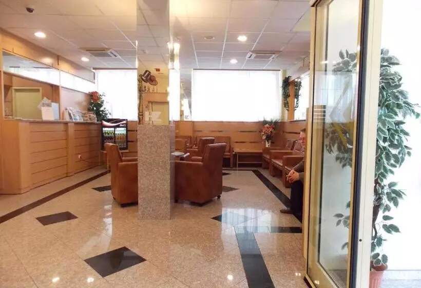 Fotos del hotel Zuglo:  4