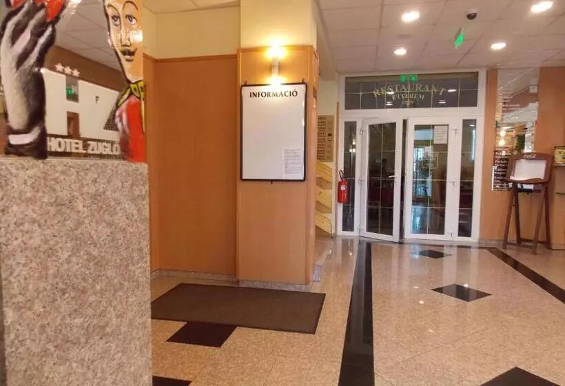 Fotos del hotel Zuglo:  5